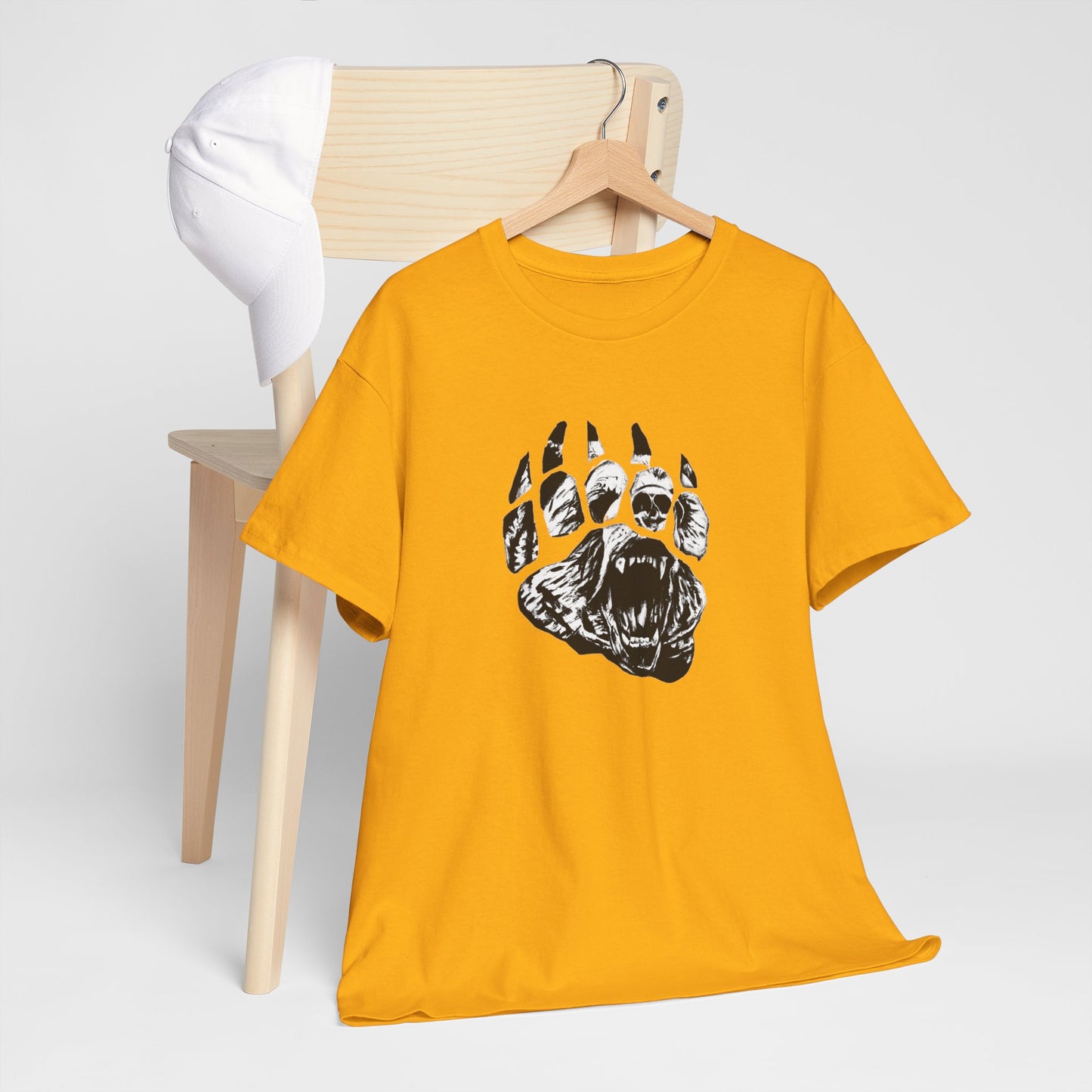 Bear face in bear paw Unisex Heavy Cotton Tee