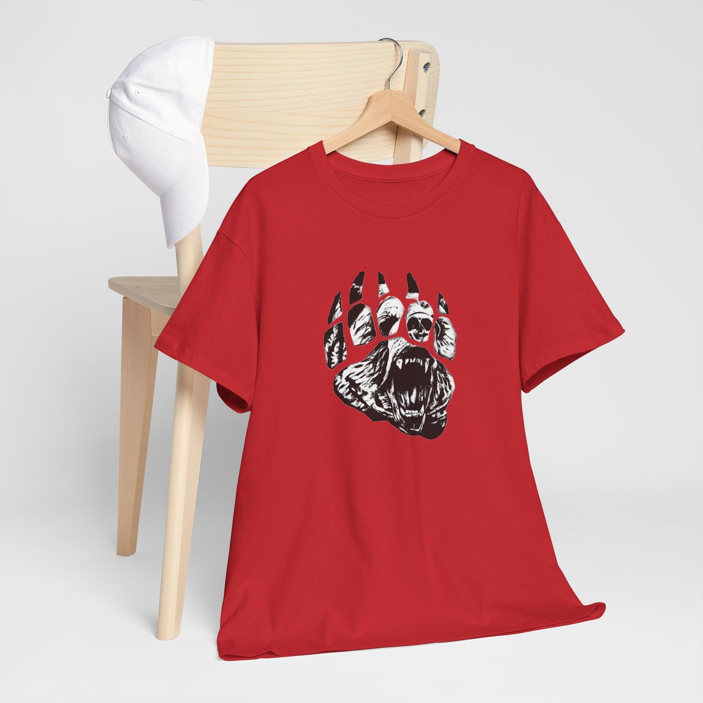 Bear face in bear paw Unisex Heavy Cotton Tee