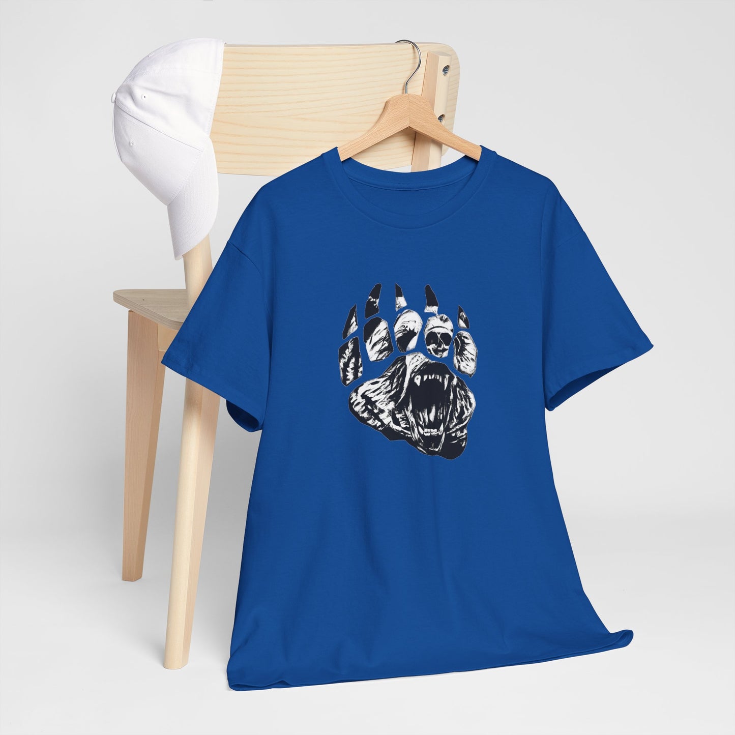 Bear face in bear paw Unisex Heavy Cotton Tee